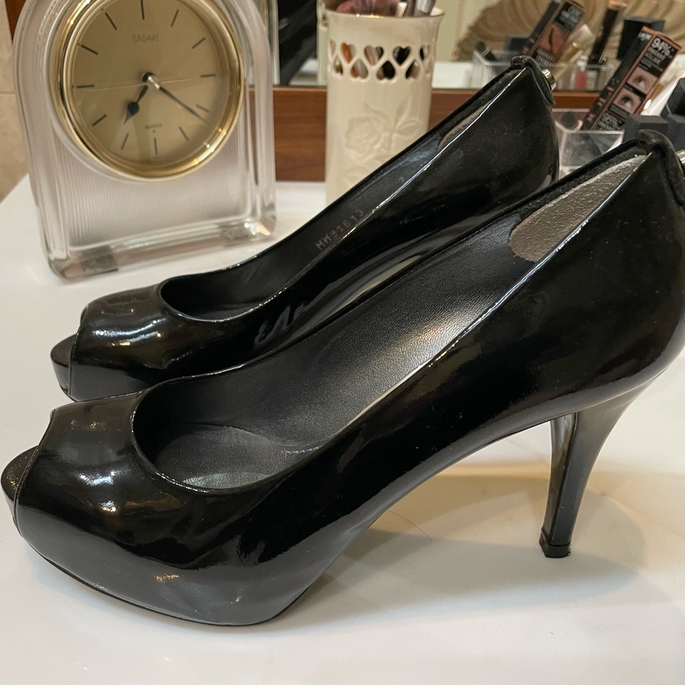 Peep Toe Stuart Weitzman Heels